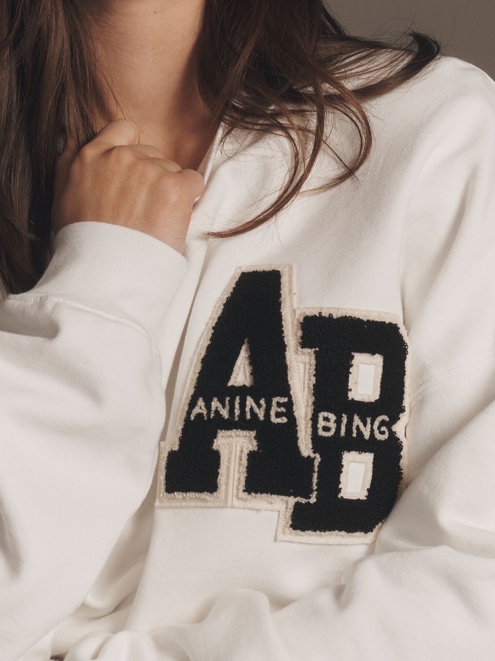 Anine Bing Off-White Logo Appliqué Crew Sweatshirt - Picture 2 of 5